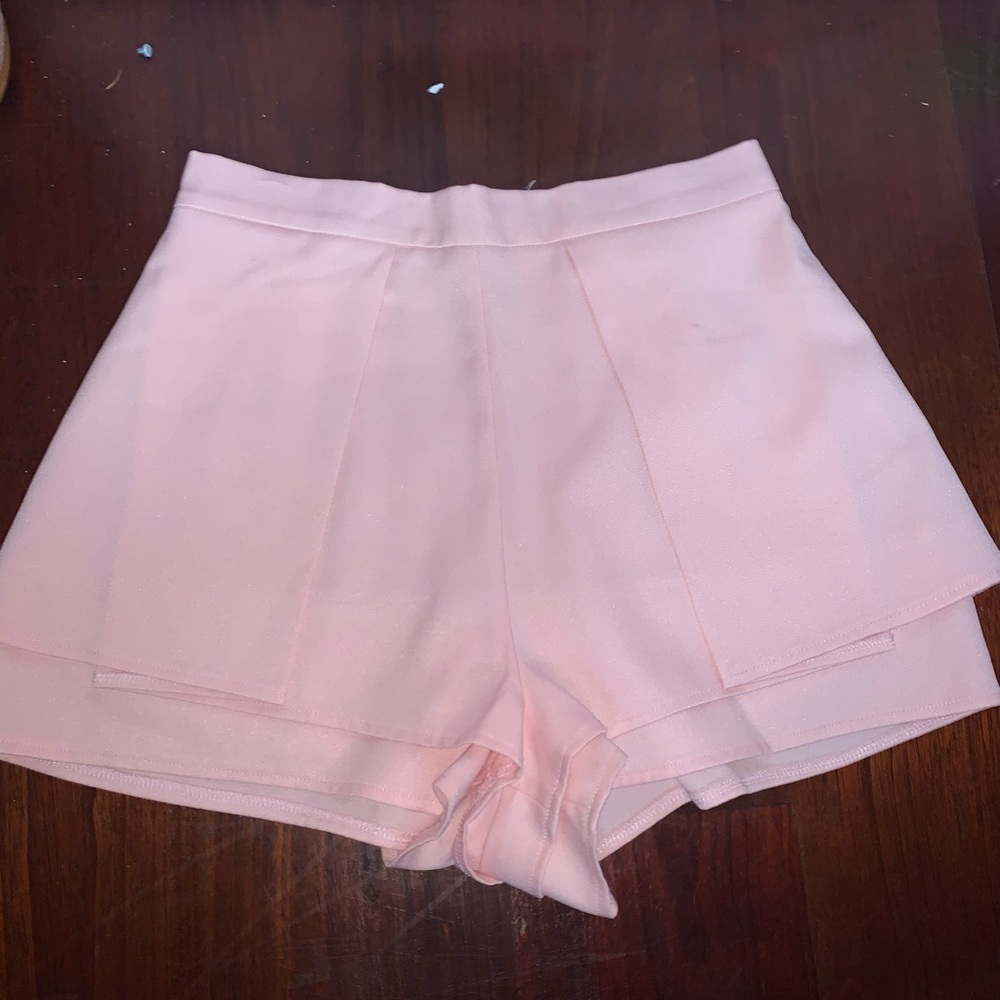 Spring pink shorts/skirt perfect for a day outing